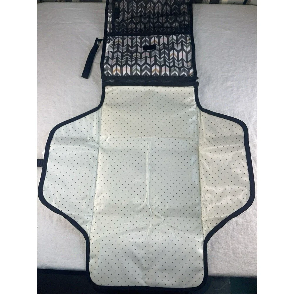 Skip Hop Diaper Changing Pad Station gray Print Clutch Organizer Baby